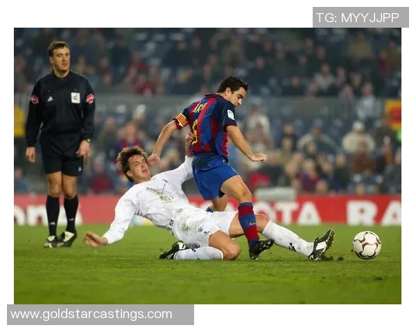 足球巨星过场精彩回顾：从经典进球到震撼瞬间尽显英雄本色