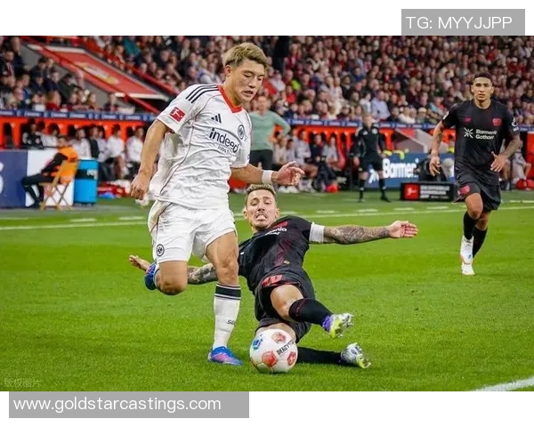 哥本哈根足球明星崛起之路与国际赛场的辉煌表现分析